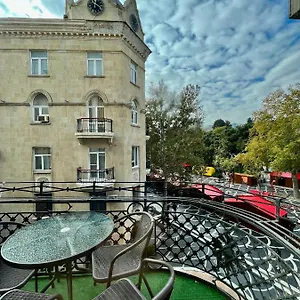 https://nizami-hotel.aboutbakuhotels.com